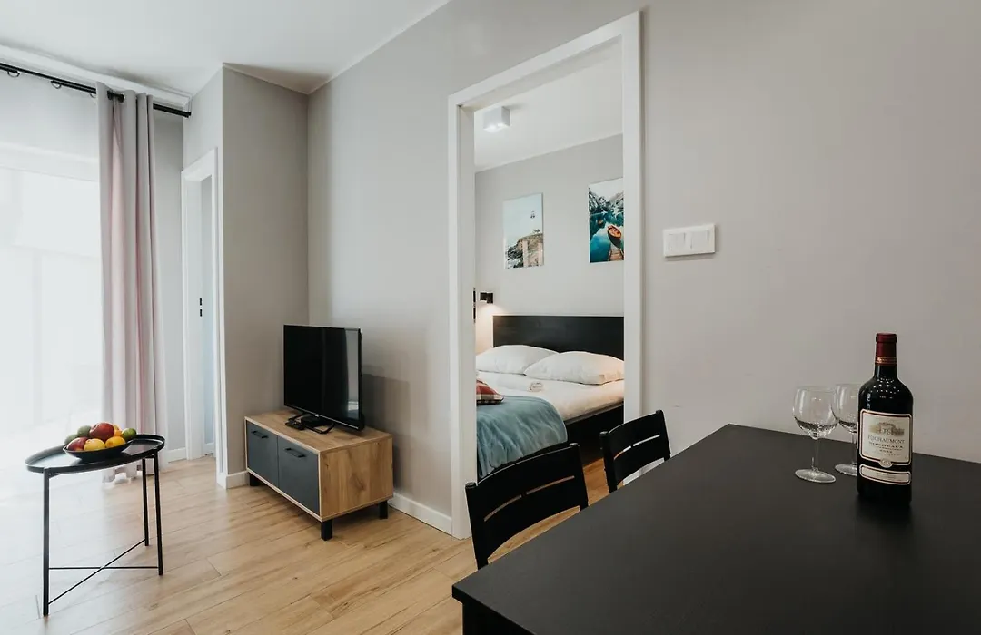 Domus Aurea — Garden, Balcony & Free Parking-1